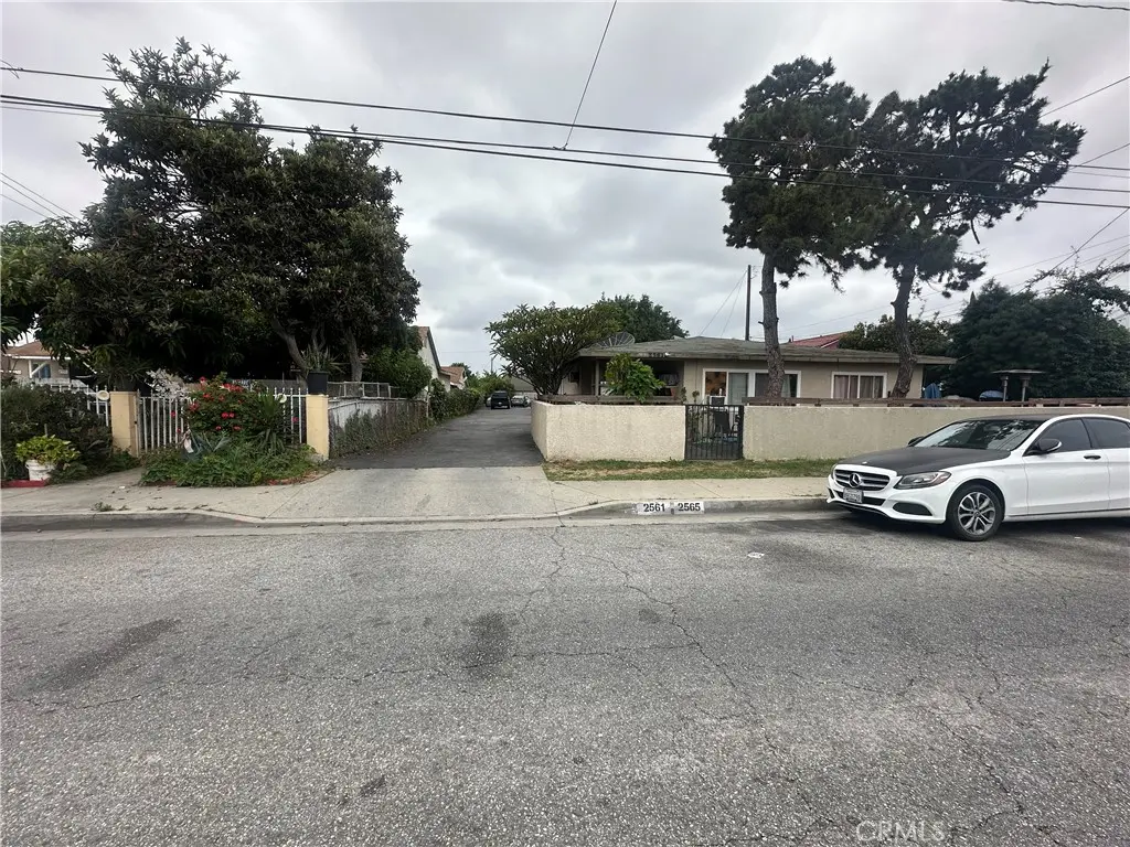 2563 Sastre Ave, El Monte, CA — listing photo 1