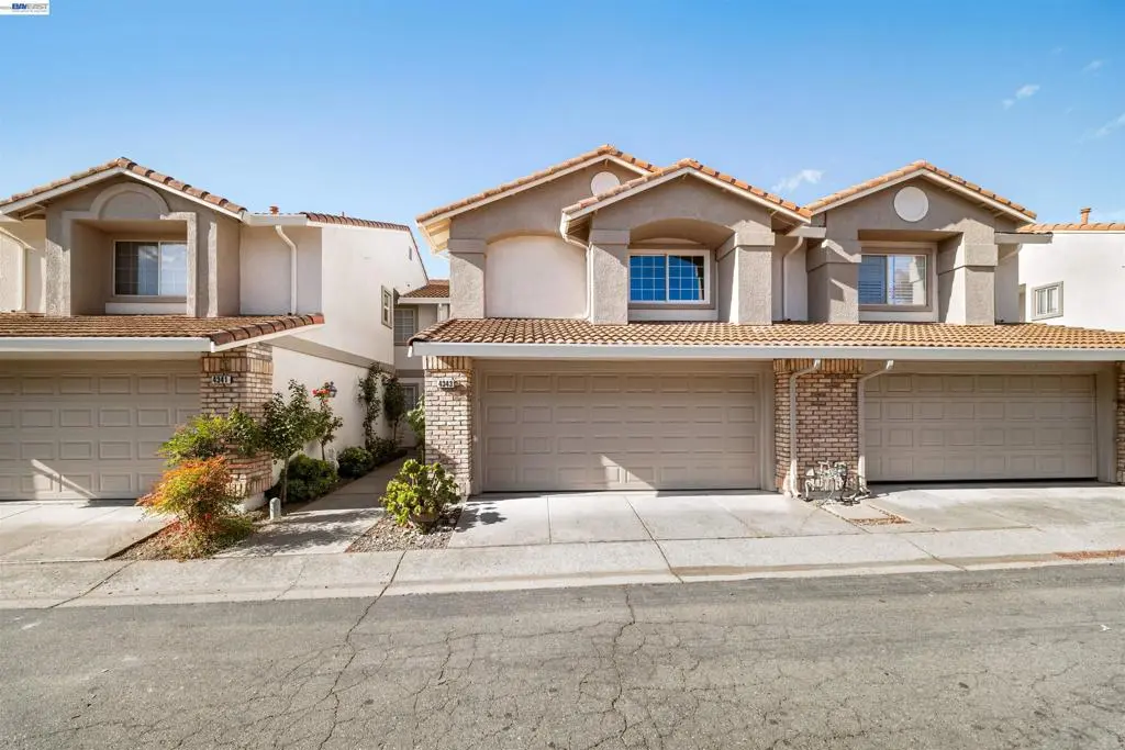 Townhouse for sale at 4343 Conejo Drive, Danville, CA featuring 3 beds and 3 baths