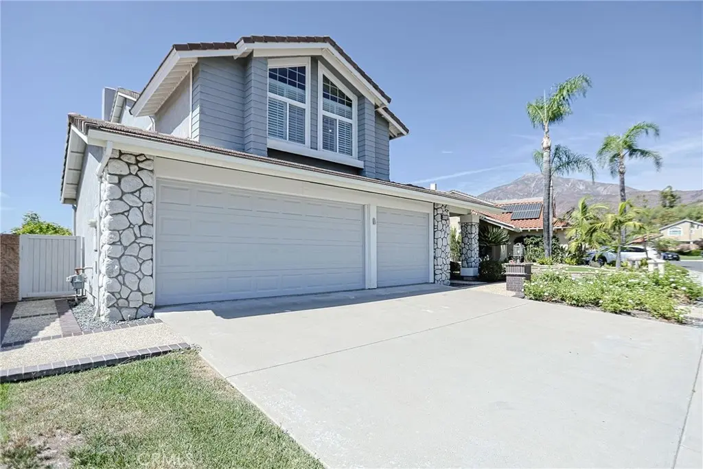 20811 Porter Ranch Road, Rancho Santa Margarita, CA — listing photo 1