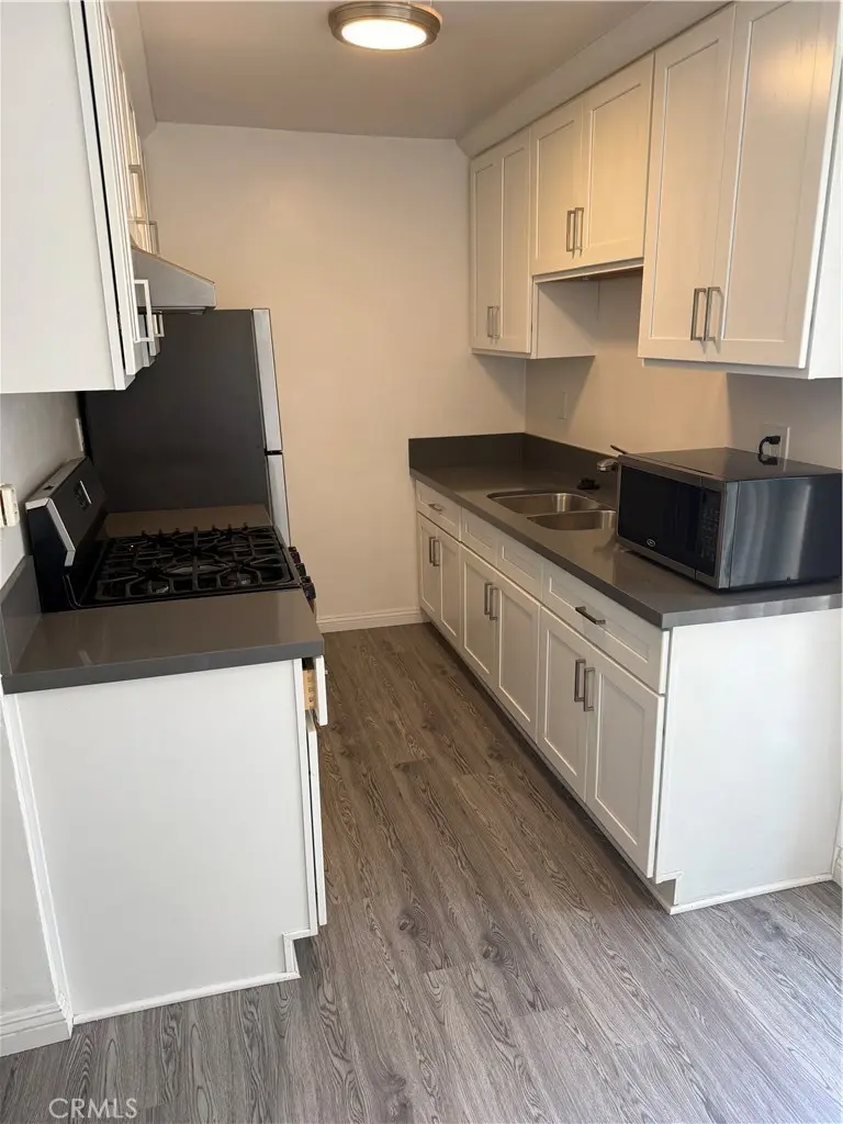 Apartment for rent at 3337 S Durango, Los Angeles, CA featuring 1 bed and 1 bath