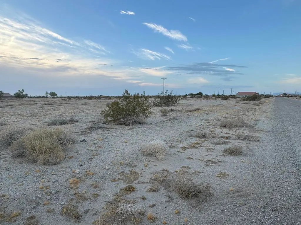 2348 Sea Port Avenue, Thermal, CA — listing photo 1