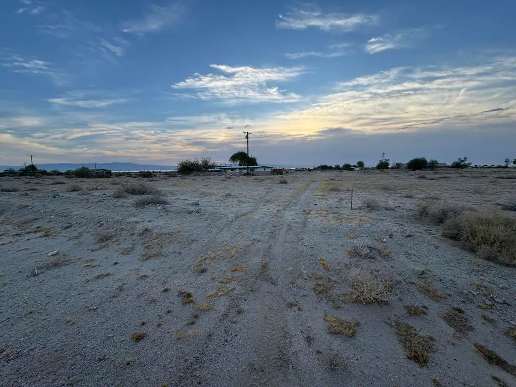 2350 Sea Port Avenue, Thermal, CA — listing photo 1