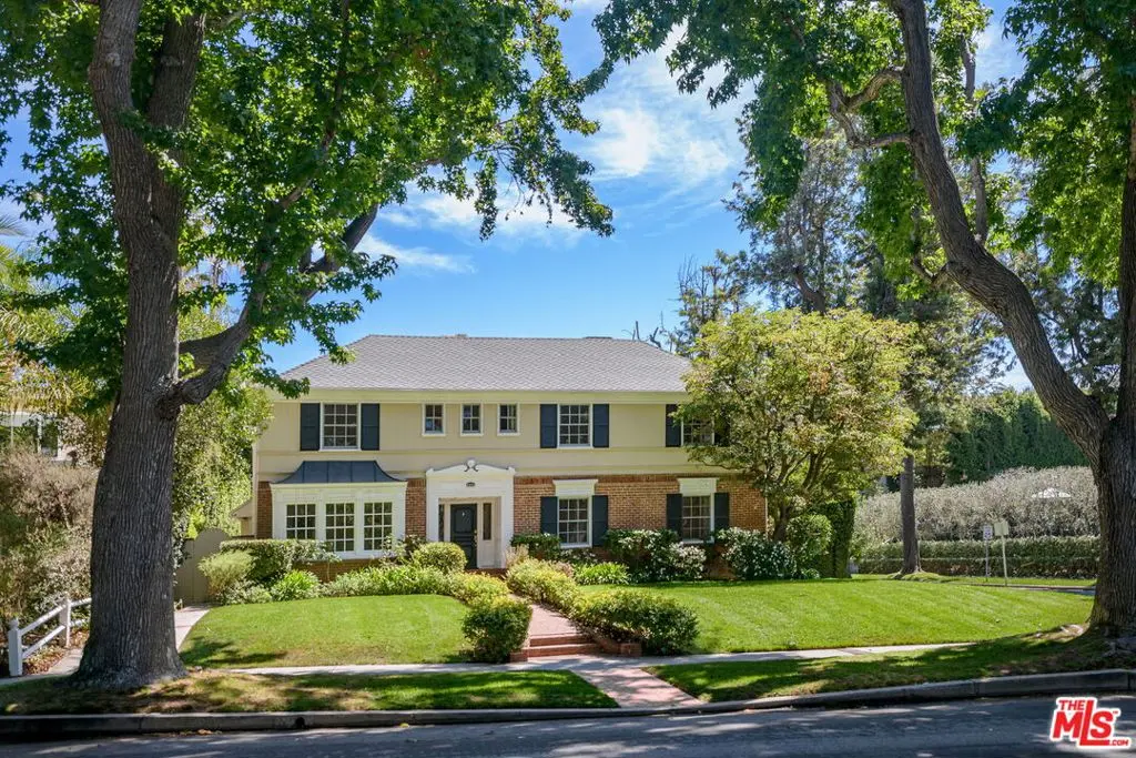 Single Family Residence for sale at 336 Loring Avenue, Los Angeles, CA featuring 6 beds and 6 baths