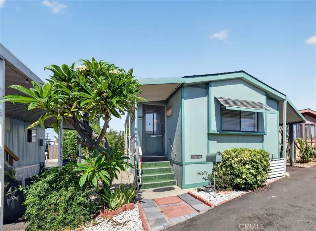 1020 S Mountain, Monrovia, CA — listing photo 1