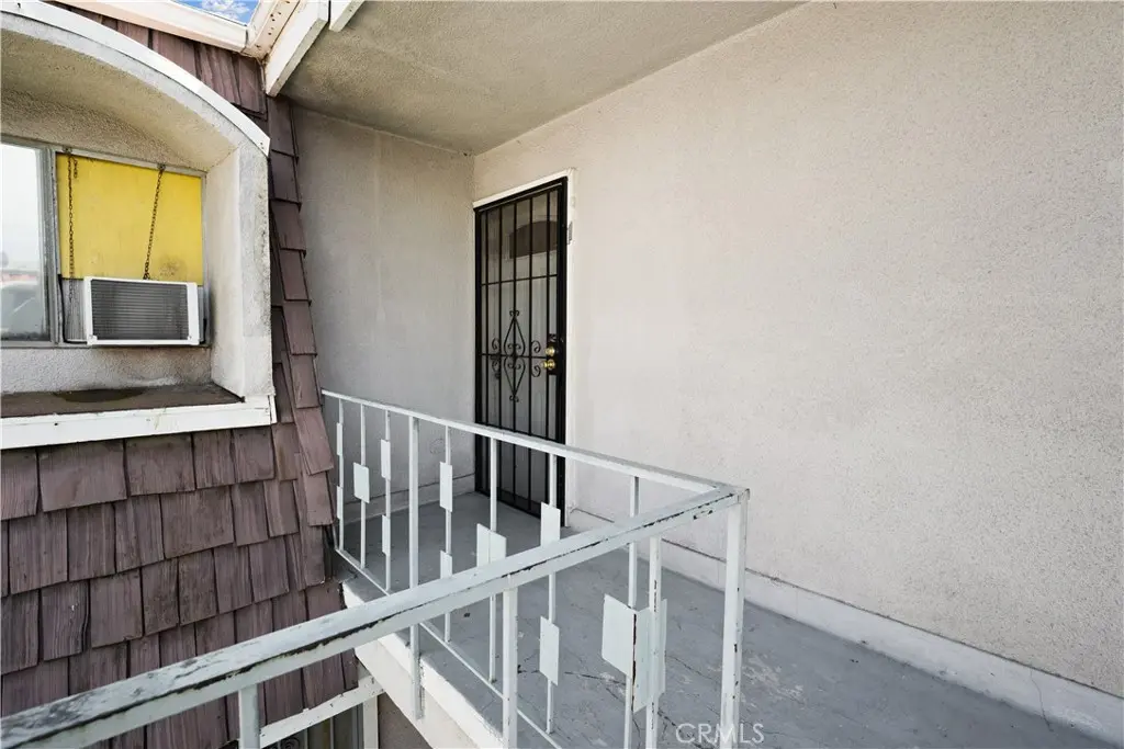 2025 Las Vegas 11, Pomona, CA — listing photo 1
