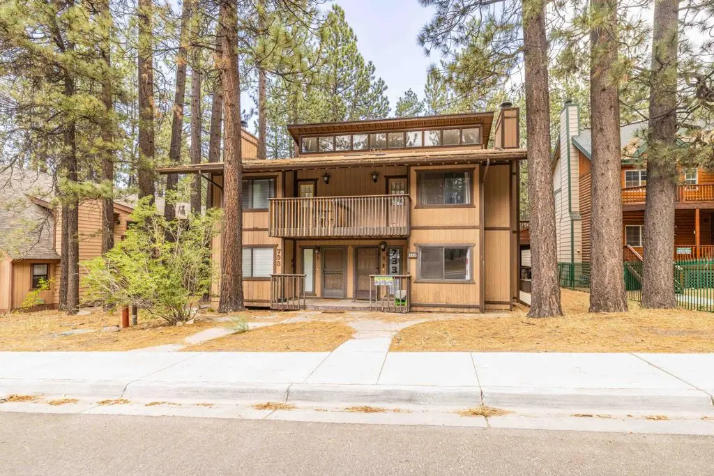 733 Summit Boulevard 2, Big Bear, CA — listing photo 1