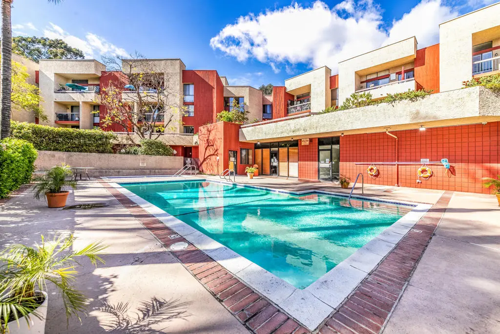 Residential Lease for rent at 3961 Via Marisol 322, Los Angeles, Los Angeles County, CA featuring 3 beds and 2 baths