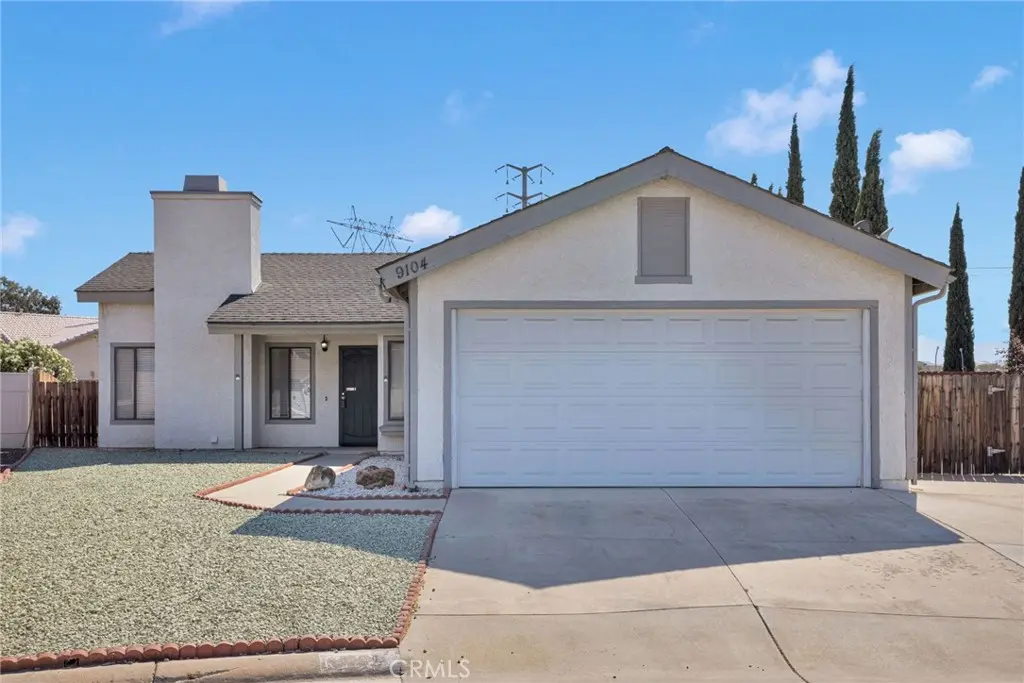 9104 Aspenwood, Hesperia, CA — listing photo 1
