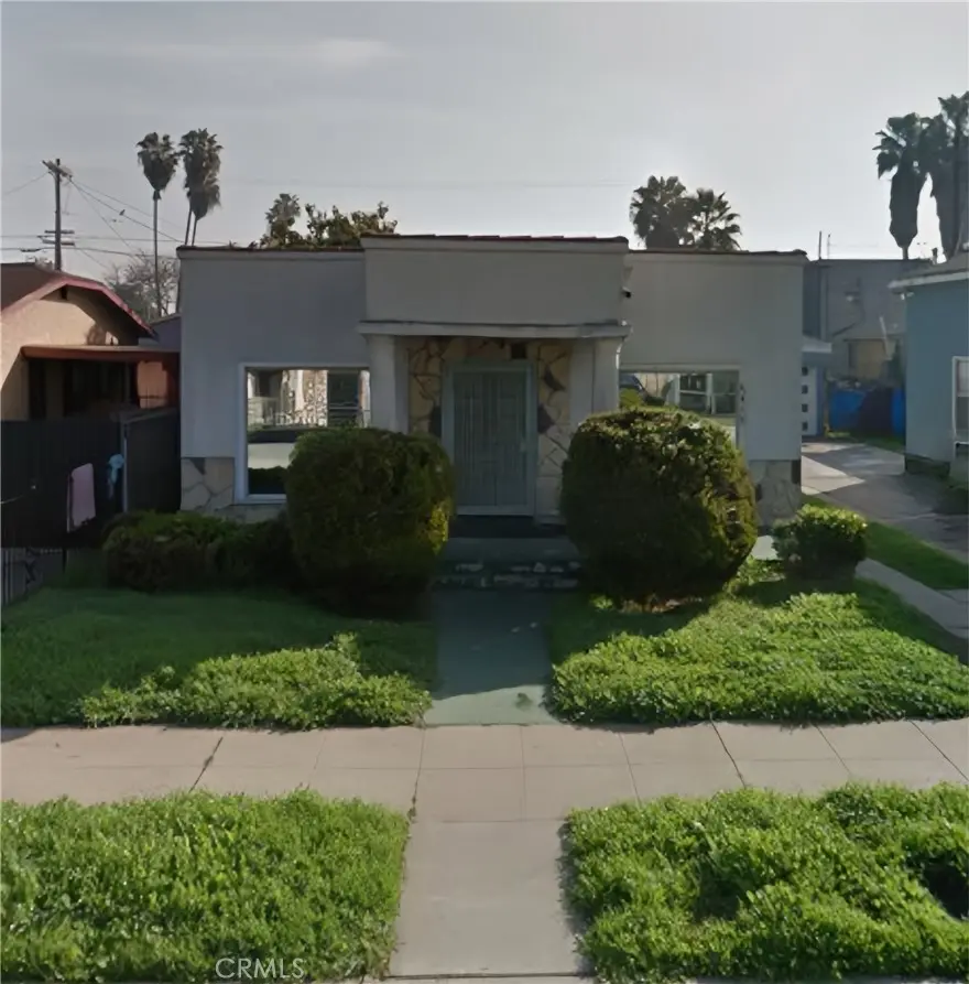 Single Family Residence for sale at 6410 7th, Los Angeles, CA featuring 2 beds and 1 bath
