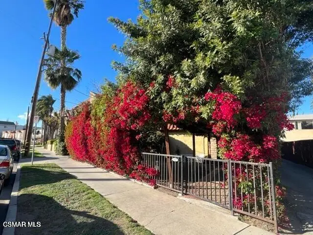 18617 Clark Street 4, Tarzana, CA — listing photo 1