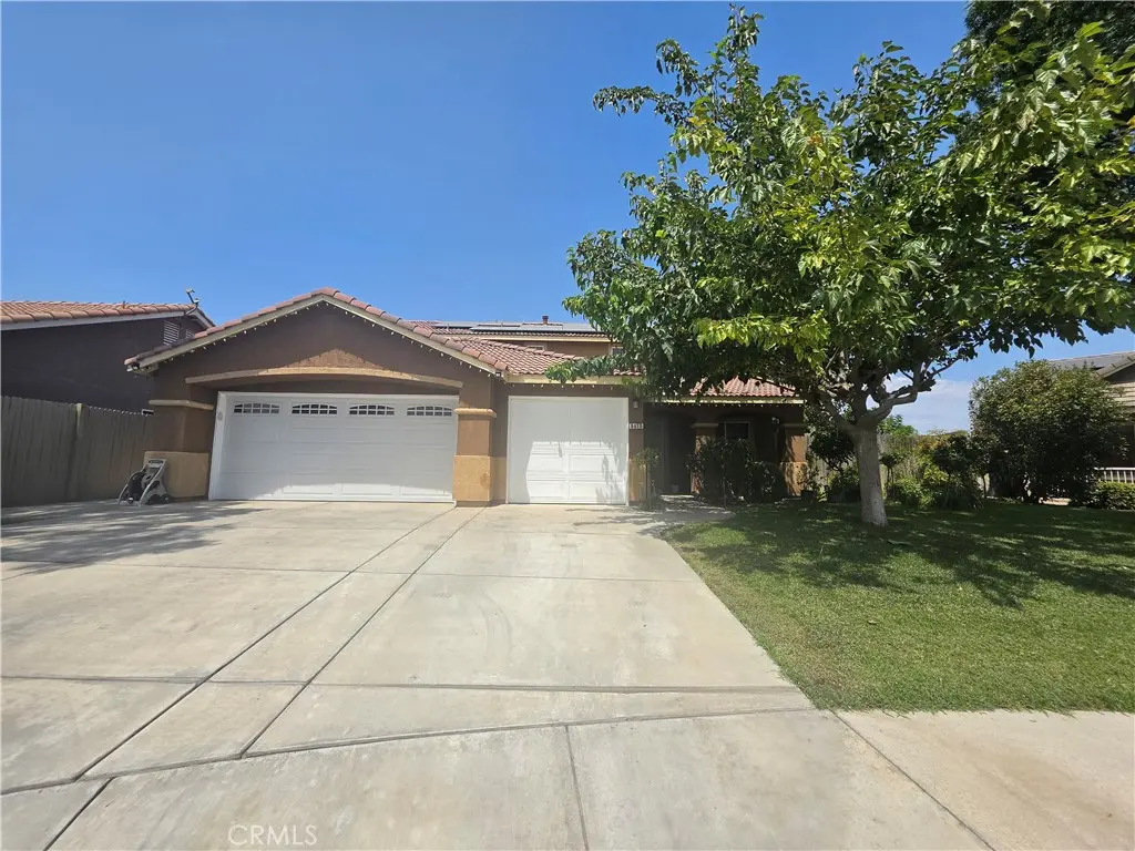 8910 Staten Island, Bakersfield, CA — listing photo 1