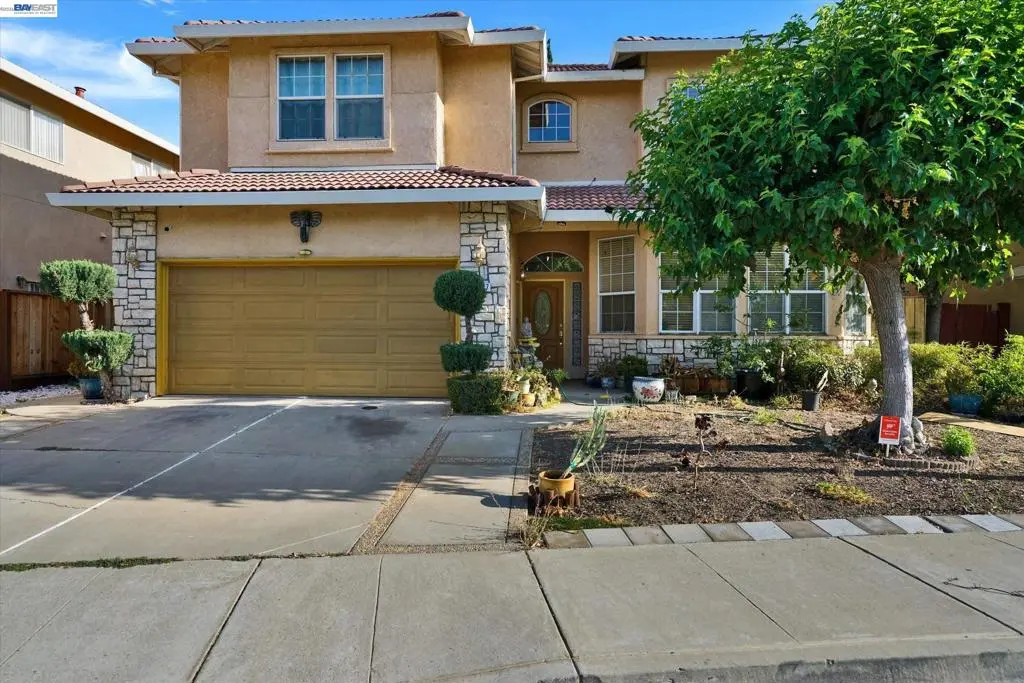 Single Family Residence for sale at 2257 Octavia Court, Tracy, CA featuring 5 beds and 4 baths