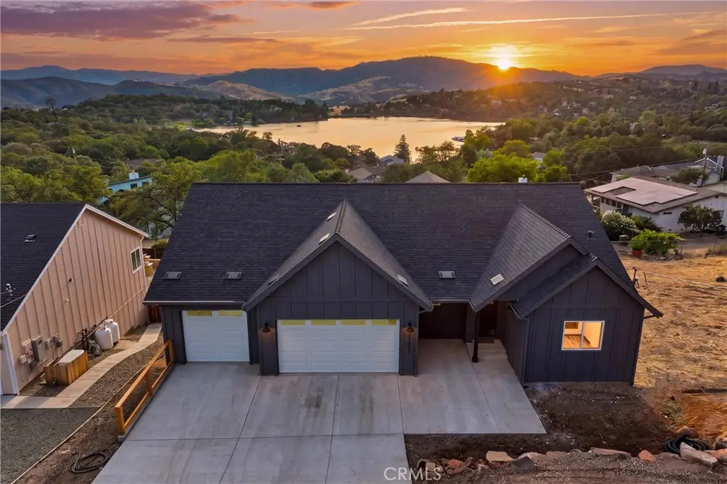 17247 Meadow View, Hidden Valley Lake, CA — listing photo 1