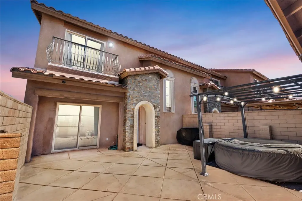14104 Kiowa Road, Apple Valley, CA — listing photo 1