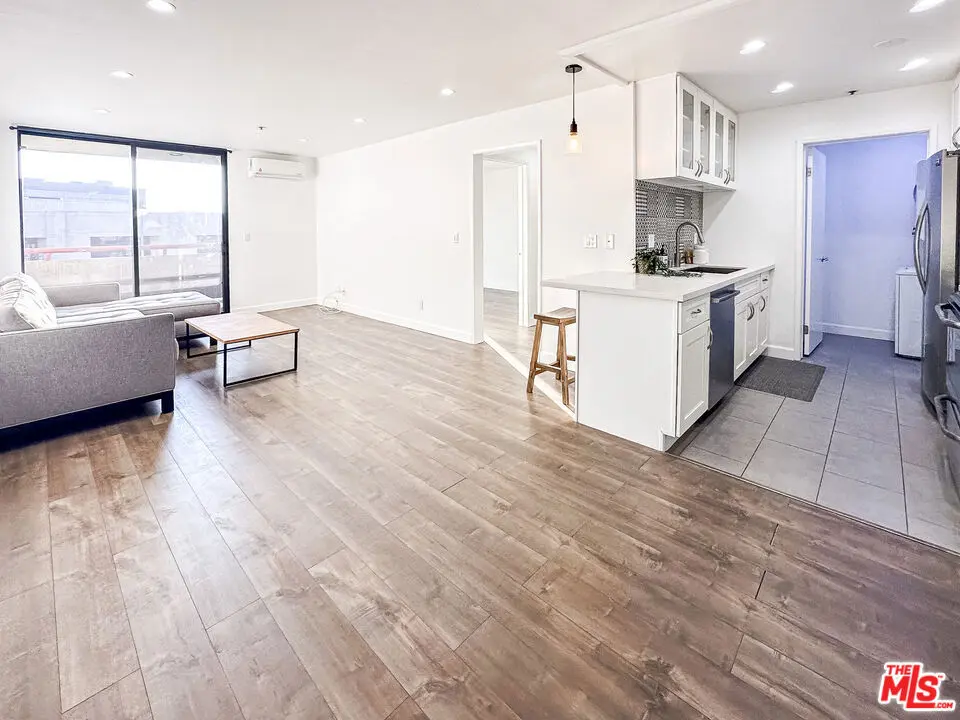 222 S Central Avenue 232, Los Angeles, CA — listing photo 1