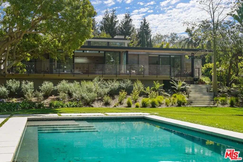 Single Family Residence for rent at 6254 Busch Drive, Malibu, CA featuring 4 beds and 4 baths