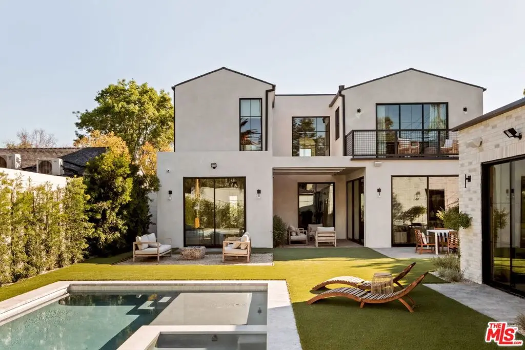 11621 Hesby Street, Valley Village, CA — listing photo 1