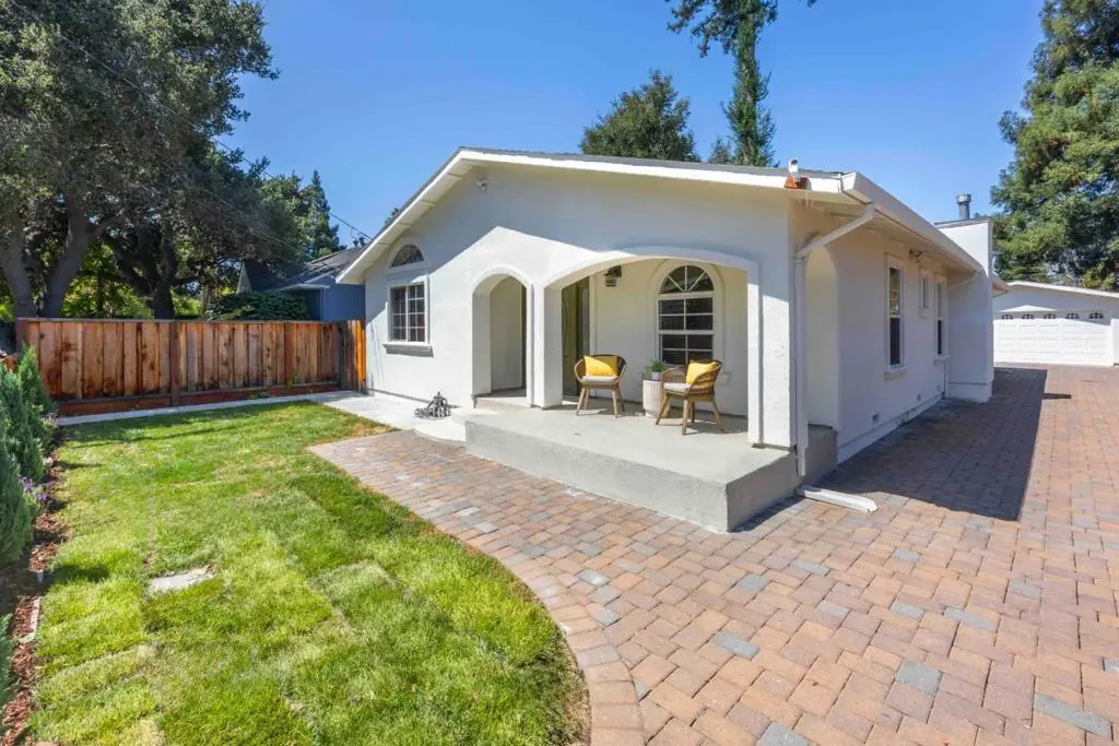 537 7th Avenue, Menlo Park, CA — listing photo 1