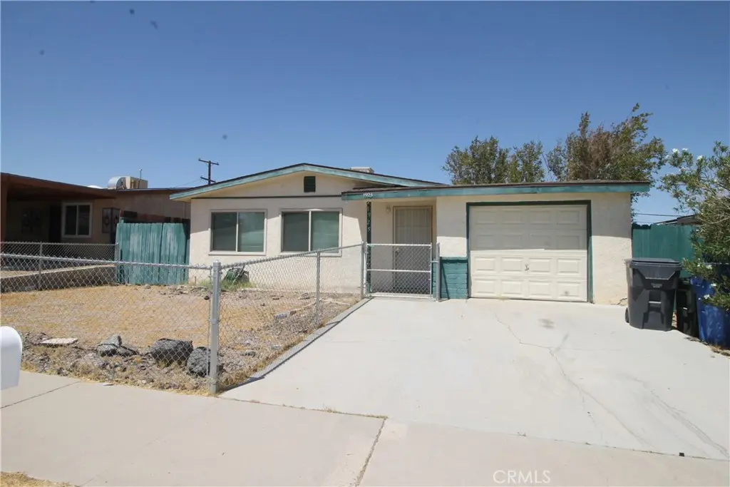 1925 Sunrise, Barstow, CA — listing photo 1