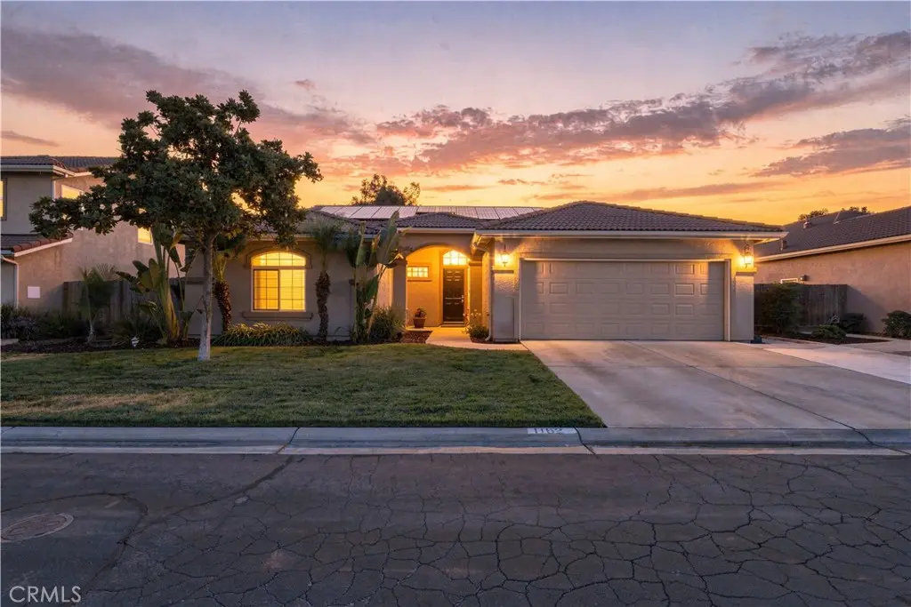 Single Family Residence for sale at 1162 Paradise Loop, Lemoore, CA featuring 3 beds and 2 baths