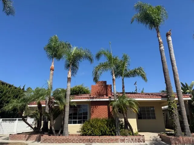 Single Family Residence for rent at 34792 Doheny, Dana Point, CA featuring 3 beds and 2 baths