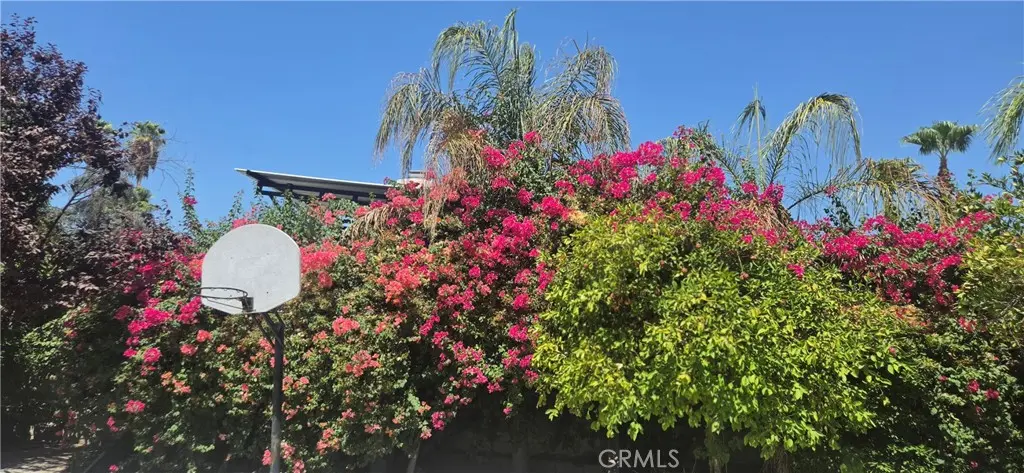 6300 Devon, Bakersfield, CA — listing photo 1