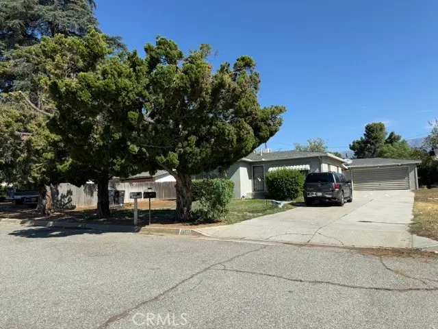 1425 W Hays, Banning, CA — listing photo 1