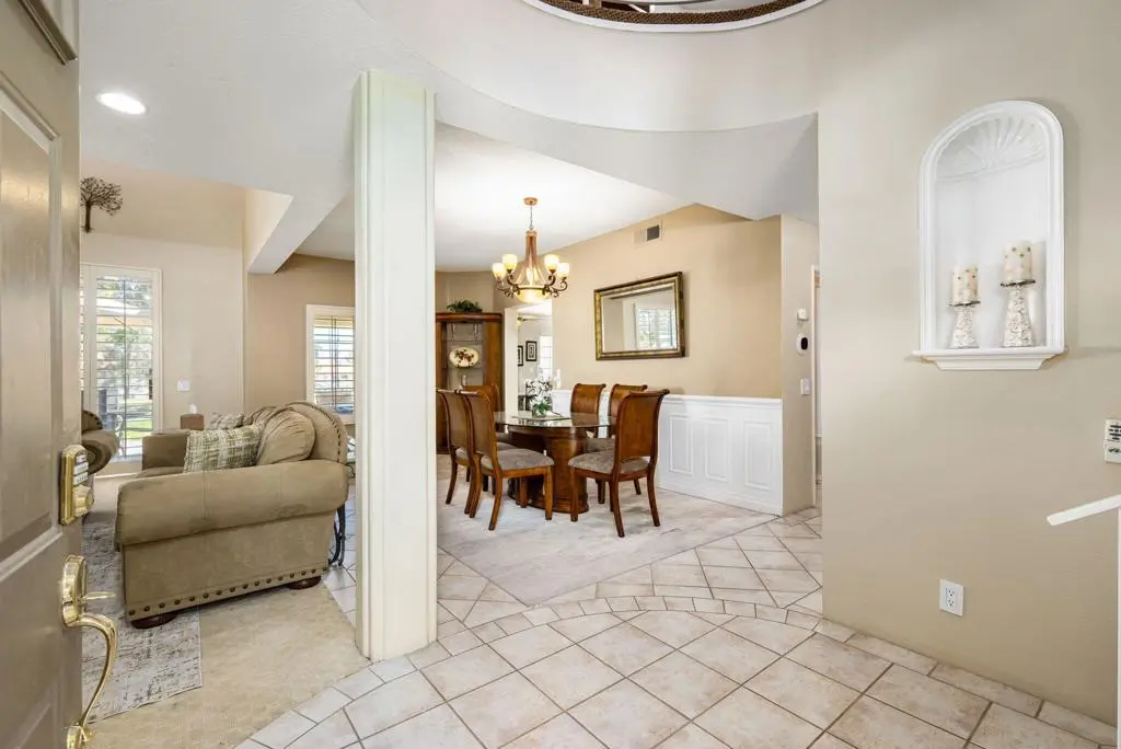 372 Muirfield Drive, Palm Desert, CA — listing photo 1