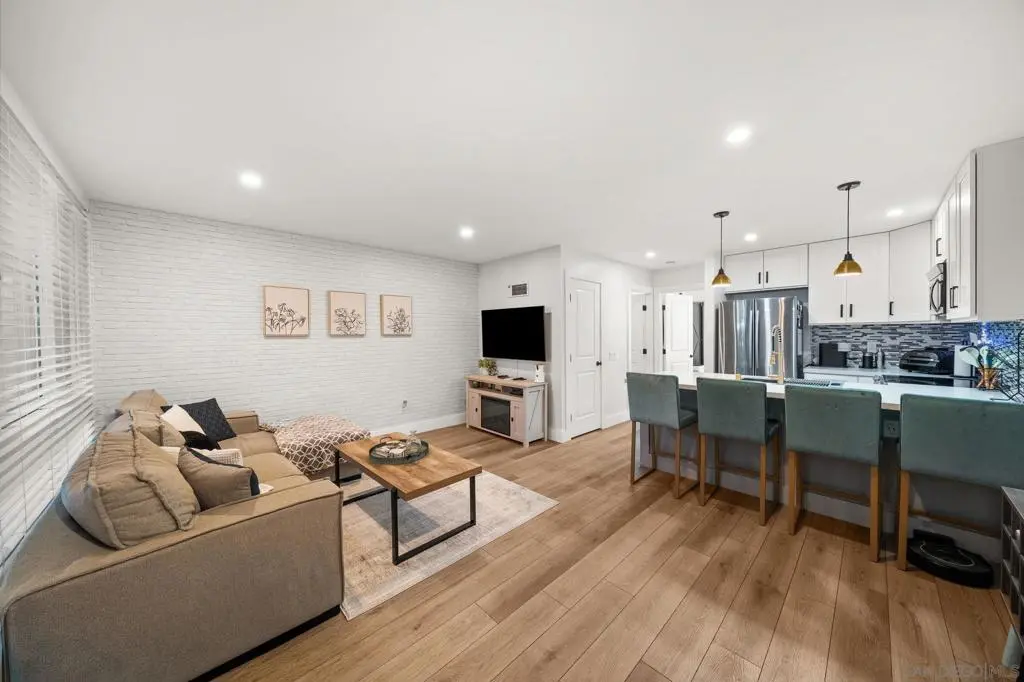 Condominium for sale at 1124 Eureka 18, San Diego, CA featuring 1 bed and 1 bath