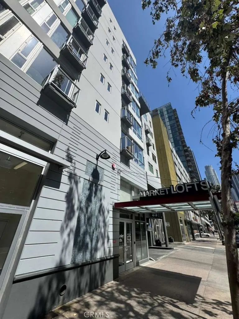 Condominium for sale at 645 W 9th 425, Los Angeles, CA featuring 1 bed and 1 bath