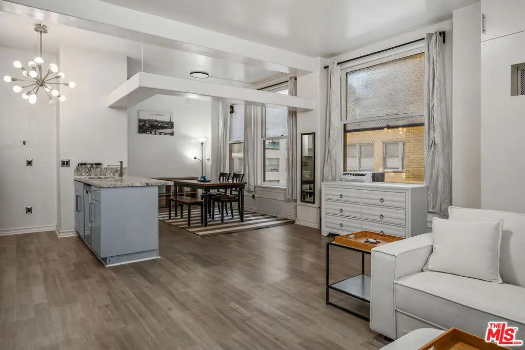 Condominium for sale at 215 W 7th Street 803, Los Angeles, CA featuring 1 bed and 1 bath