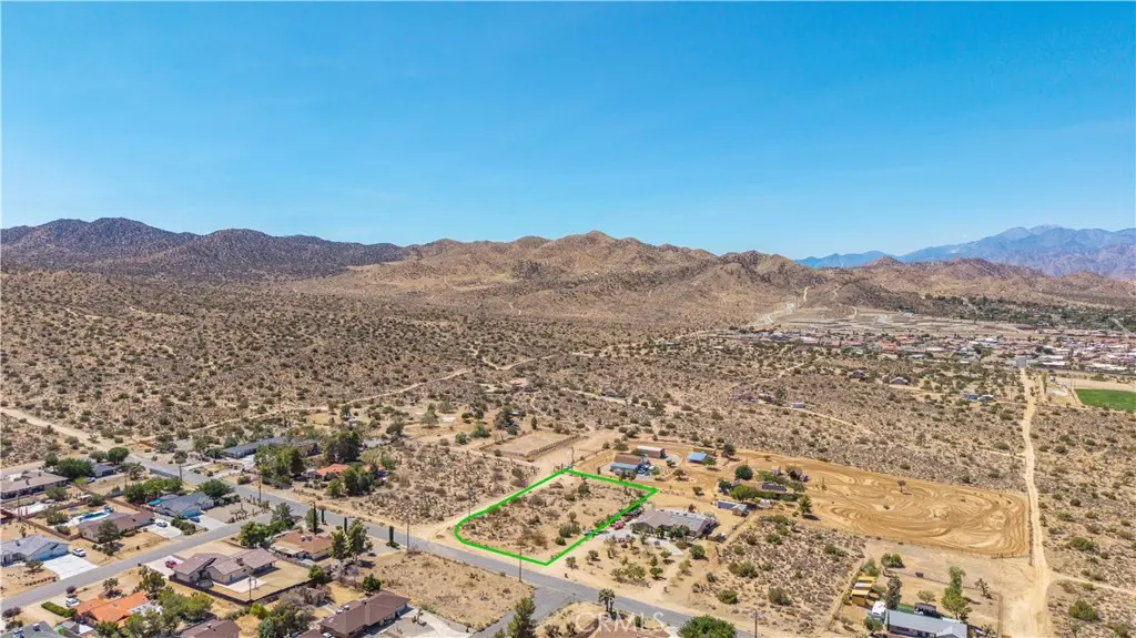 8804 Warren Vista Avenue, Yucca Valley, CA — listing photo 1