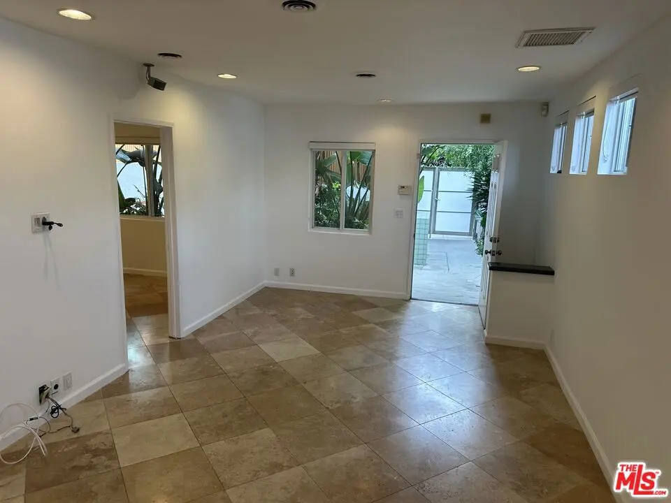2454 Penmar, Venice, CA — listing photo 1