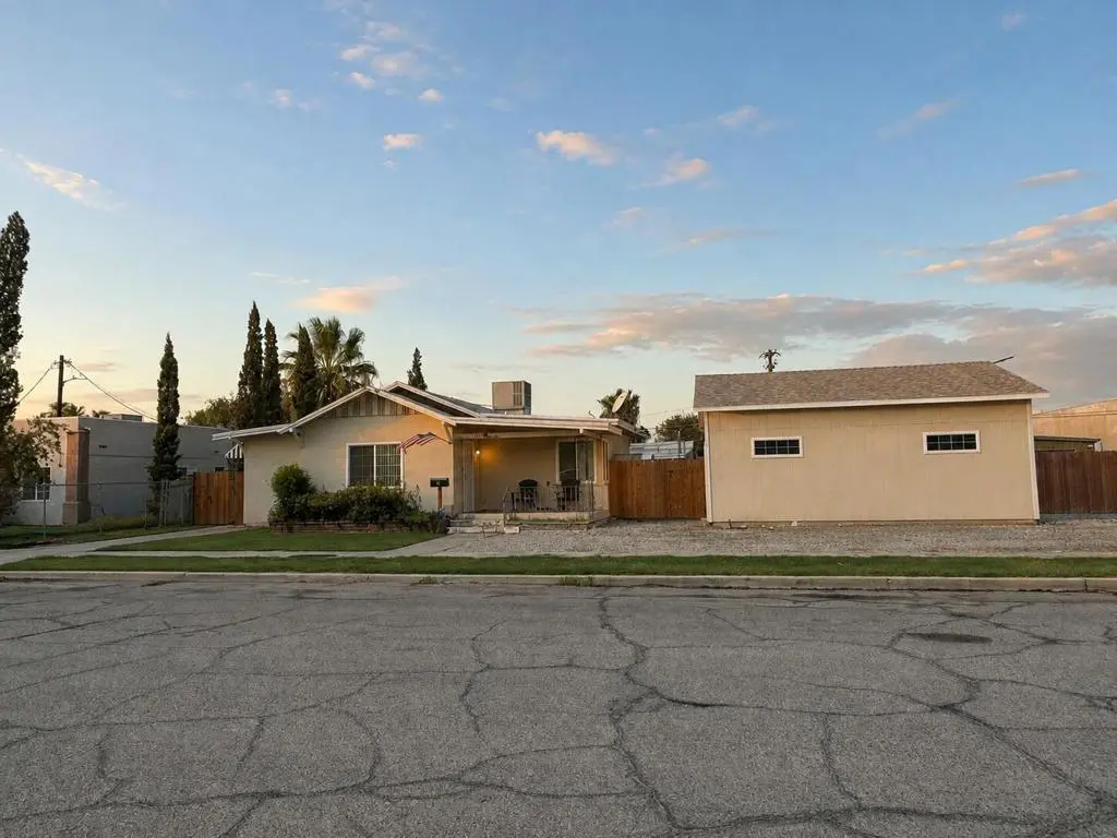 Residential Income for sale at 165 S Spring Street, Blythe, CA