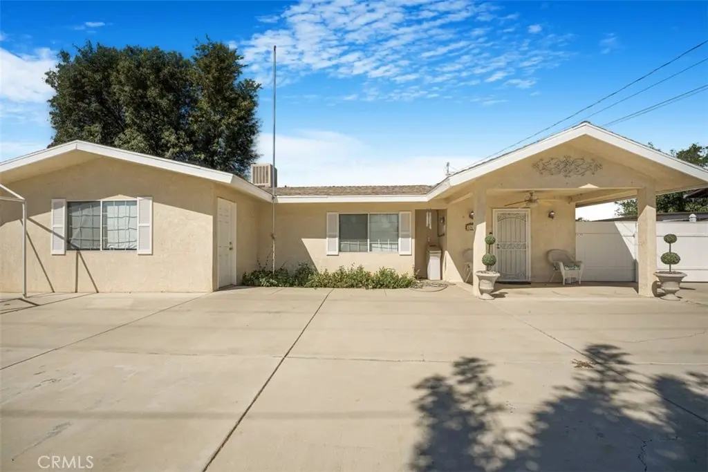 10611 Cherry Ave, Cherry Valley, CA — listing photo 1