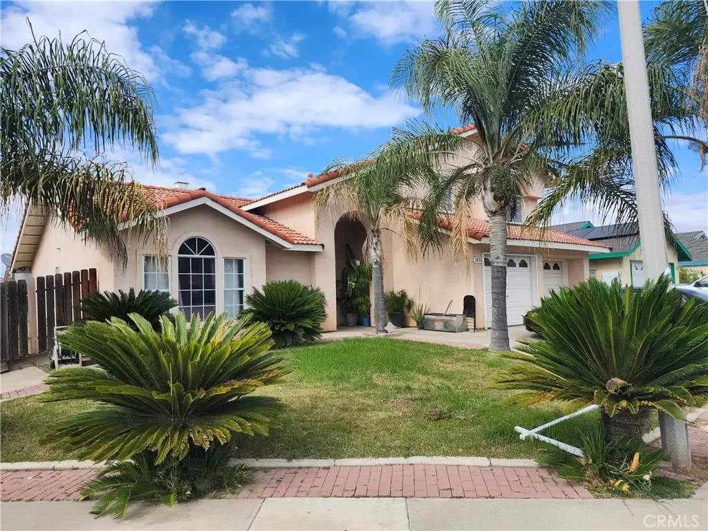 1835 Blossom Avenue, Delano, CA — listing photo 1