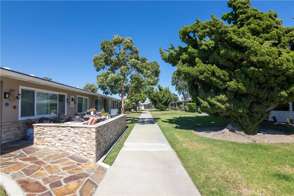 13540 Medinac Lane 104D, Seal Beach, CA — listing photo 1