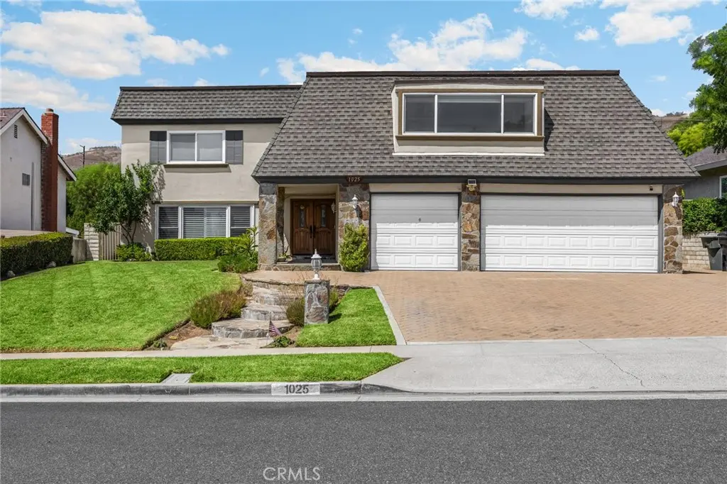 Single Family Residence for rent at 1025 Woodcrest, Brea, CA featuring 4 beds and 3 baths