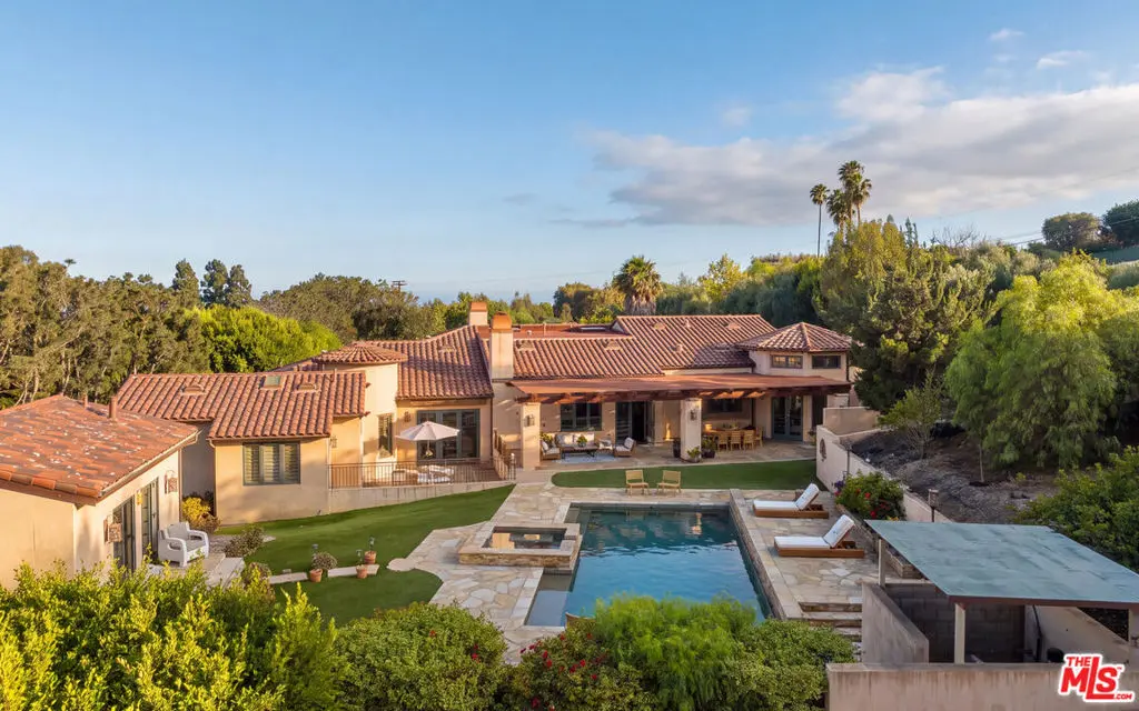 29089 Grayfox Street, Malibu, CA — listing photo 1