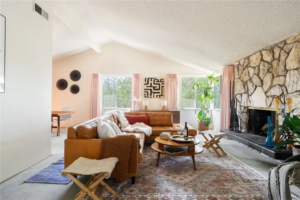 2020 Liliano, Sierra Madre, CA — listing photo 1