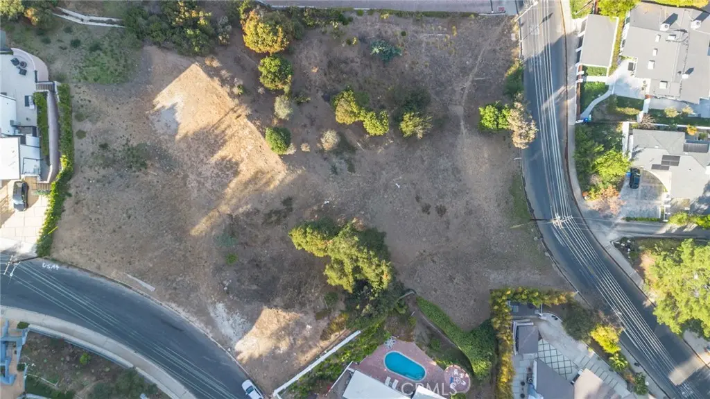 16652 Calneva Drive, Encino, CA — listing photo 1