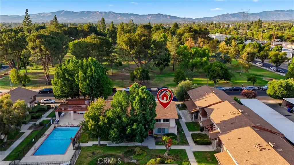 6663 Wilbur 21, Reseda, CA — listing photo 1