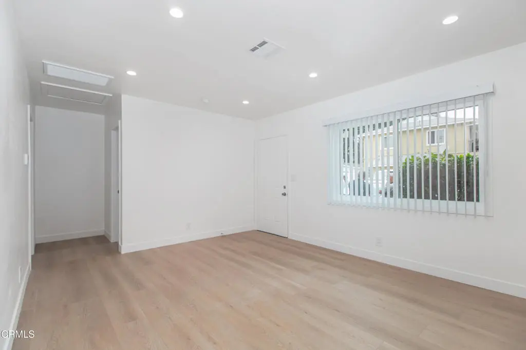 268 E Providencia Avenue H, Burbank, CA — listing photo 1