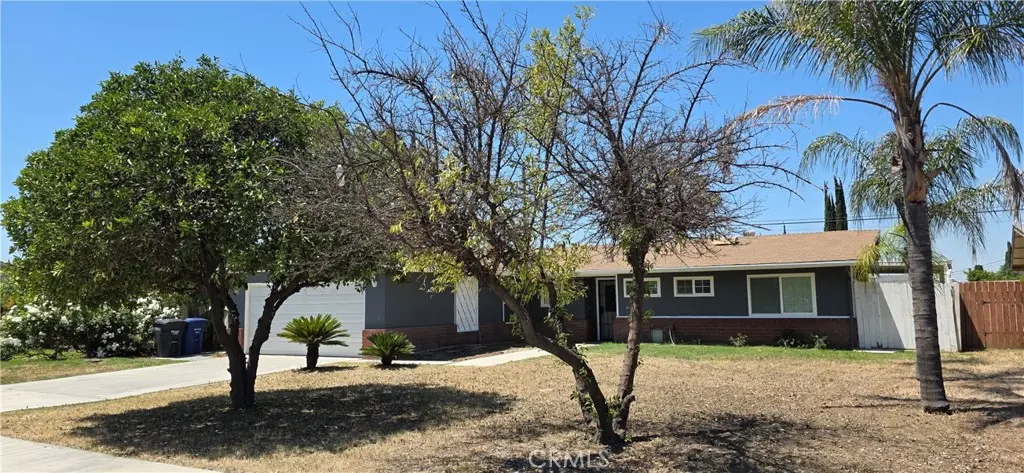Single Family Residence for rent at 10740 Coloma, Loma Linda, CA featuring 3 beds and 2 baths