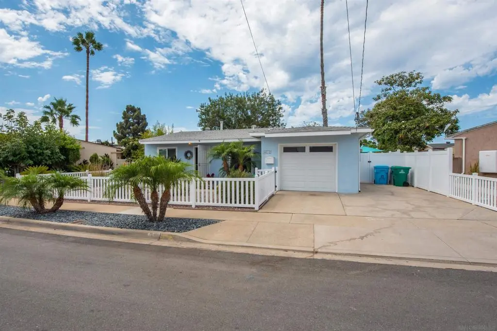 Single Family Residence for sale at 4612 Kleefeld Ave., San Diego, CA featuring 2 beds and 1 bath