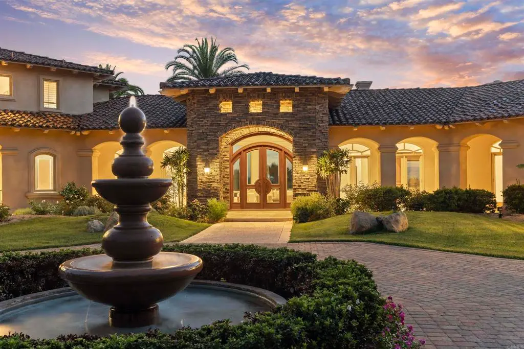 6868 Spyglass Lane, Rancho Santa Fe, CA — listing photo 1