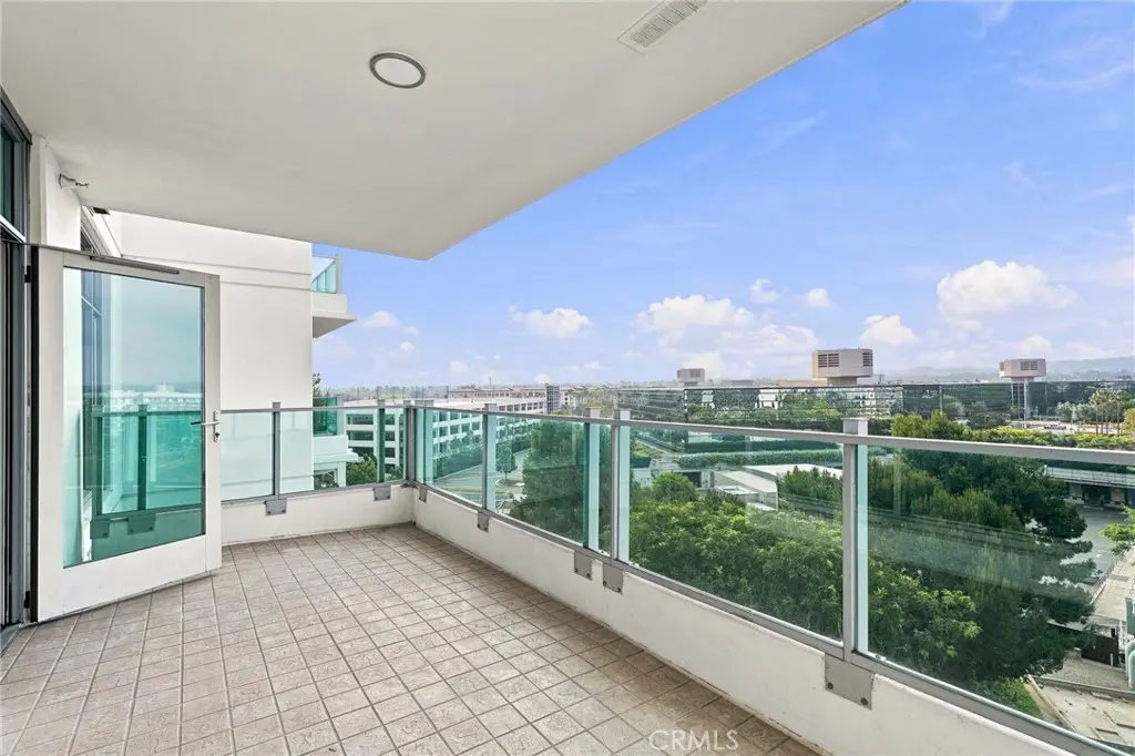 Residential Lease for rent at 3141 Michelson 805, Irvine, Orange County, CA featuring 2 beds and 2 baths