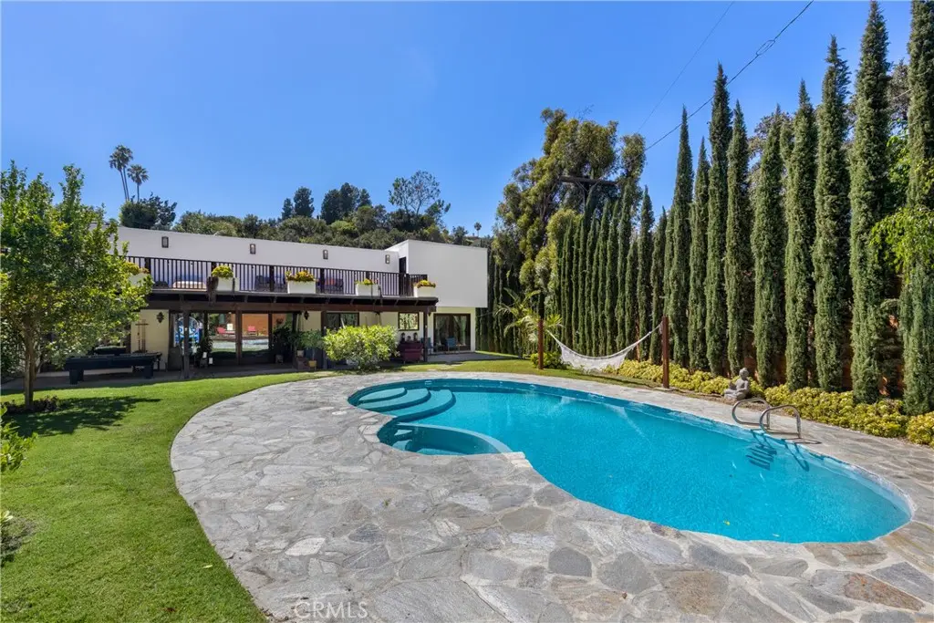 3092 Laurel Canyon Boulevard, Studio City, CA — listing photo 1