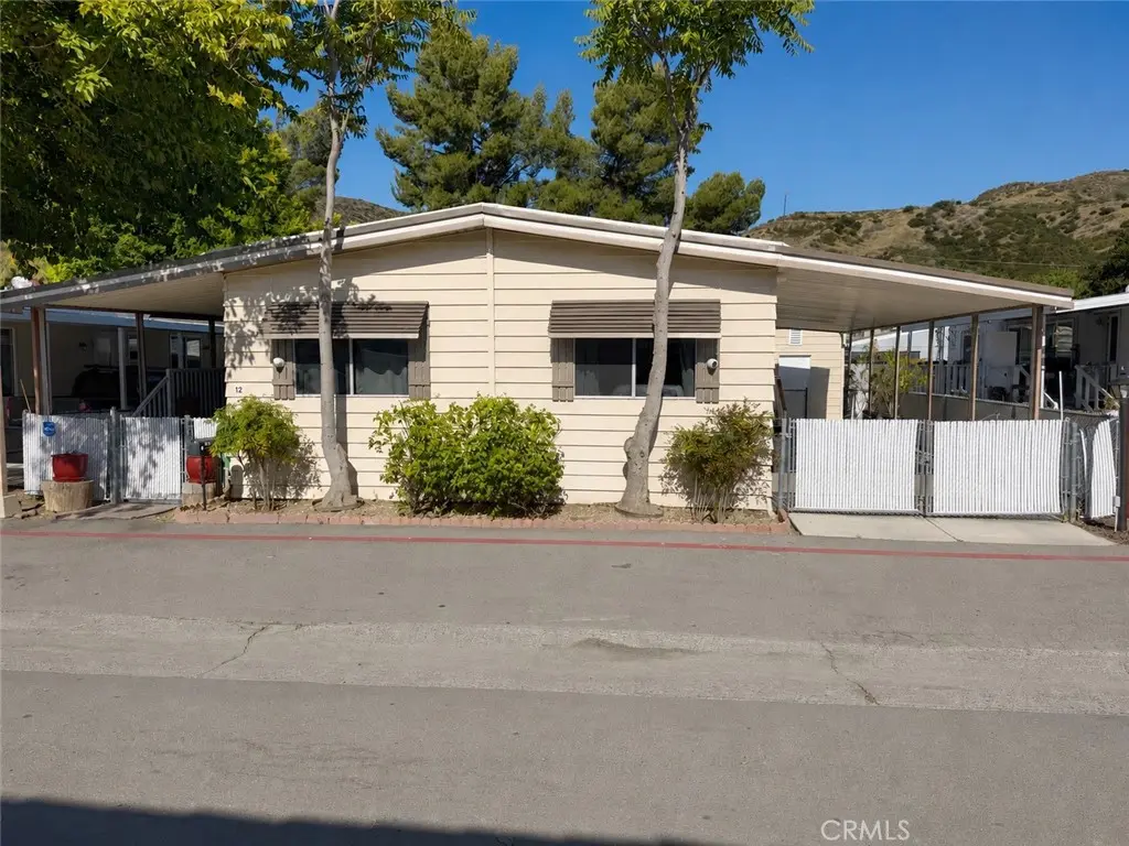 36200 Paradise Ranch Rd 12, Castaic, CA — listing photo 1