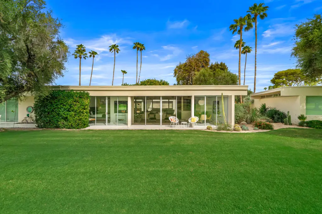 32 Lakeview Circle, Palm Springs, CA — listing photo 1